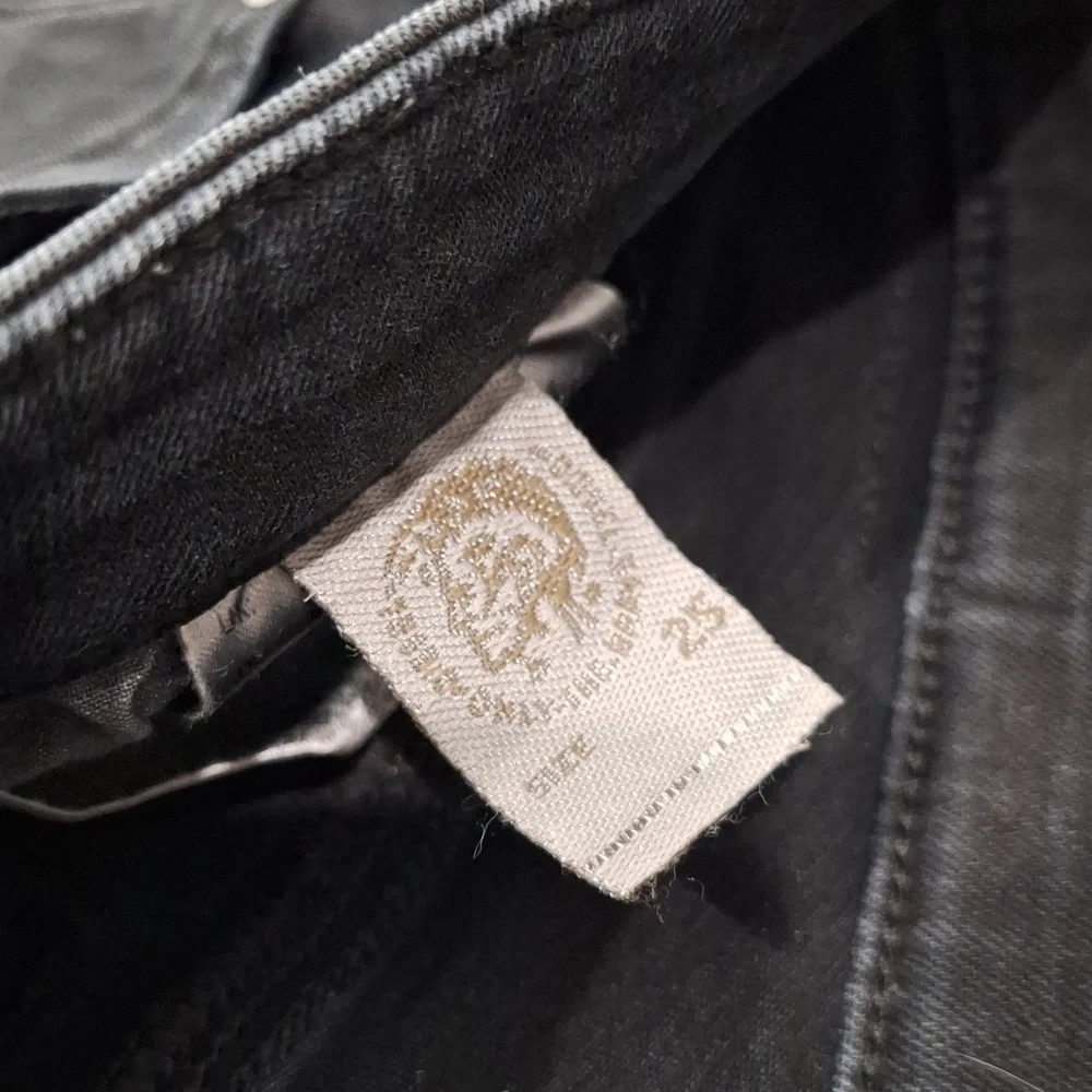 DIESEL Black Skinzee Super Slim Skinny Regular Waist Distressed Jean w/ …